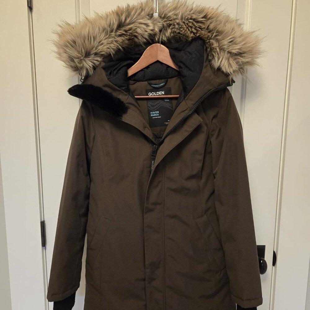 Aritzia TNA Golden Haven Parka | Altitude Series | Article # 64466 | Size S